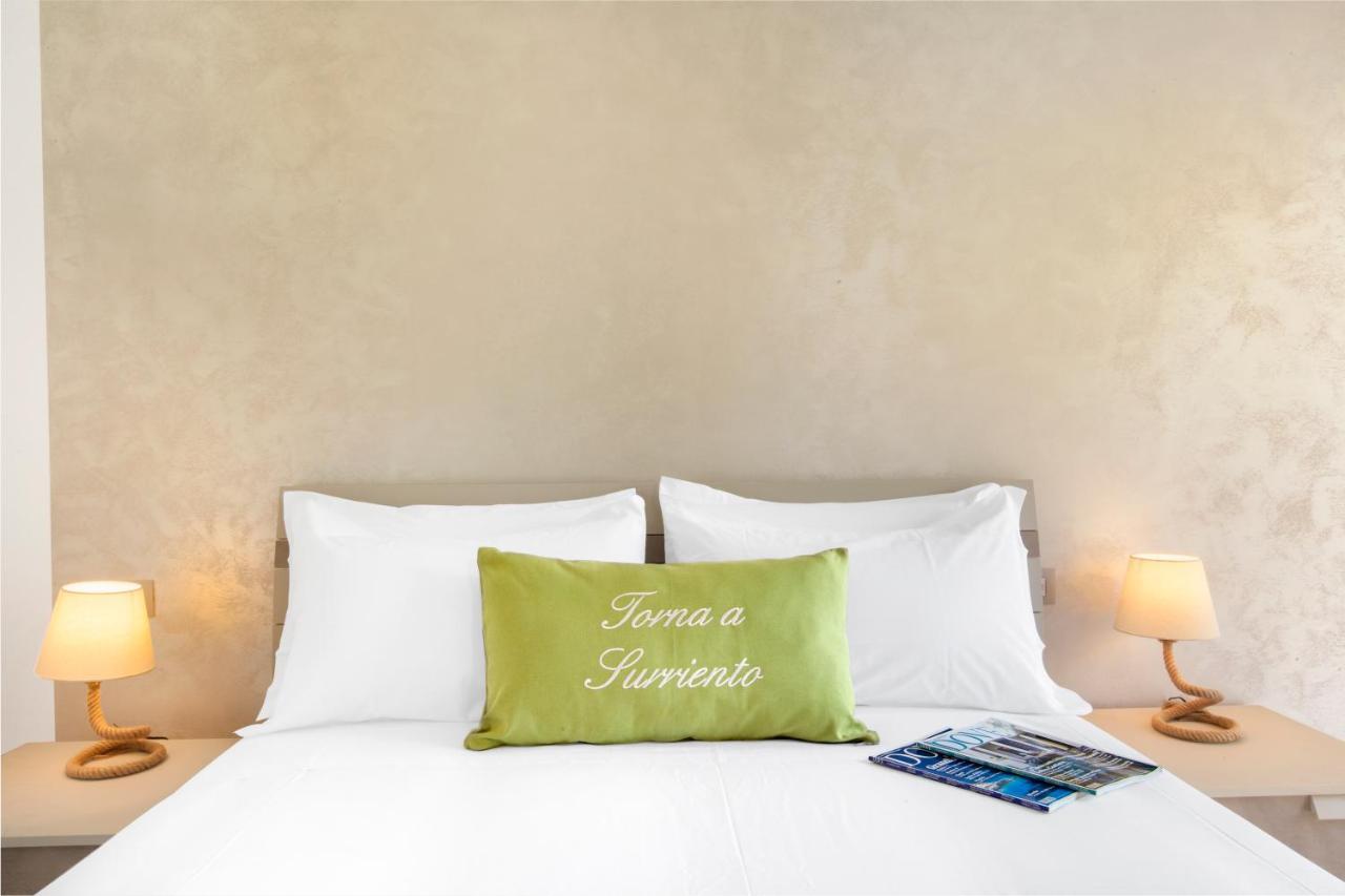 Torna A Surriento Suites Sorrento Eksteriør bilde